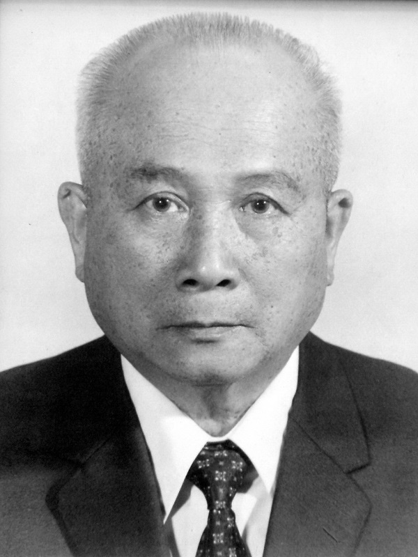 第一任校長李兩儀